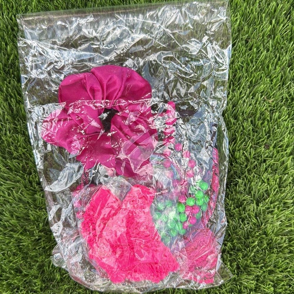Vibrant Pink Kids Accessory Set - Picture 7 of 7
